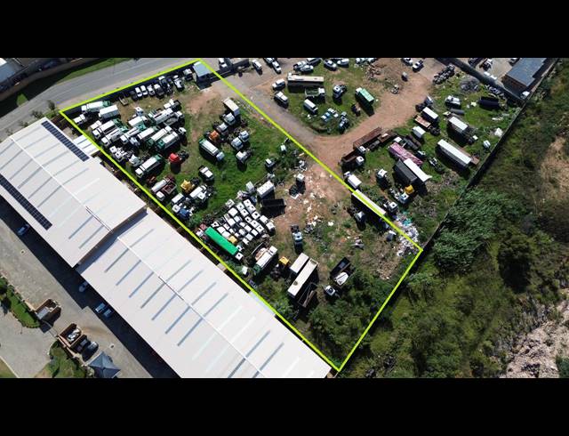 5,324M² VACANT LAND TO LET IN STORMILL